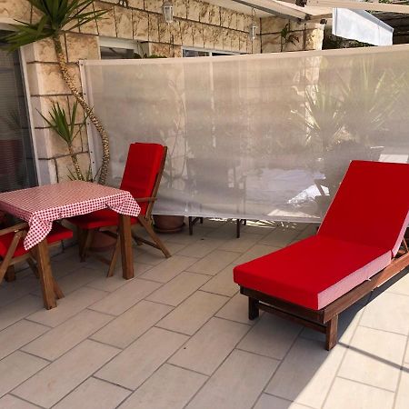Cozy New Flat For 2 Or 3 Apartment Хвар Екстериор снимка