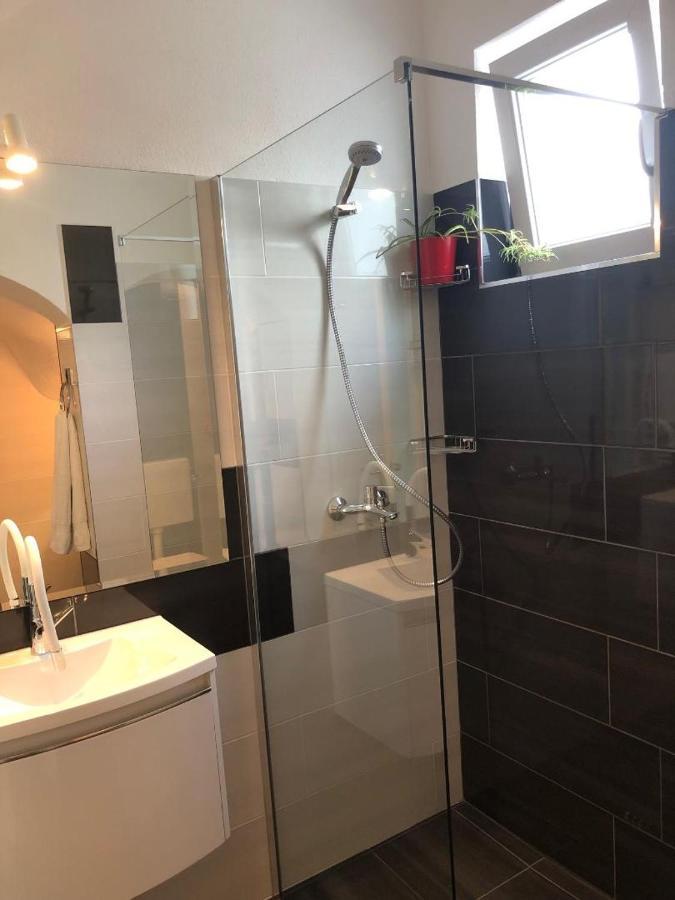Cozy New Flat For 2 Or 3 Apartment Хвар Екстериор снимка