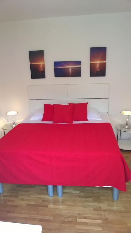 Cozy New Flat For 2 Or 3 Apartment Хвар Екстериор снимка