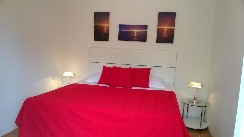 Cozy New Flat For 2 Or 3 Apartment Хвар Екстериор снимка