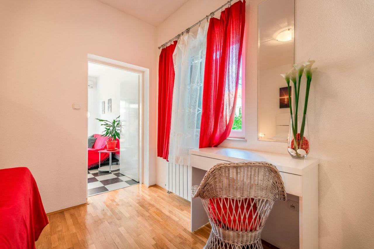 Cozy New Flat For 2 Or 3 Apartment Хвар Екстериор снимка